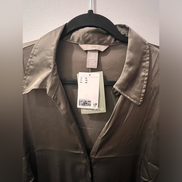 NWT - H&M Satin Blouse Olive Green - Picture 3 of 4